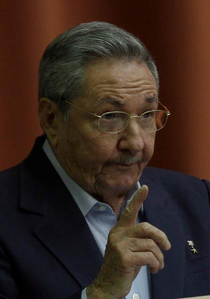 Reconoce Raúl Castro que la corrupción es hoy el peor enemigo d e la Revolución.